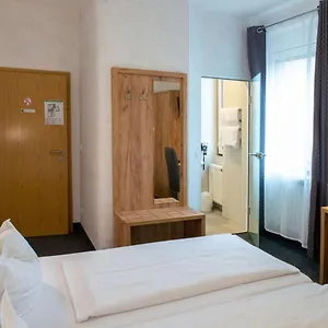 hotel-fischertor.com-bavaria.com/