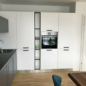 Hauptbanhof&belvedere Two Bedroom Wien